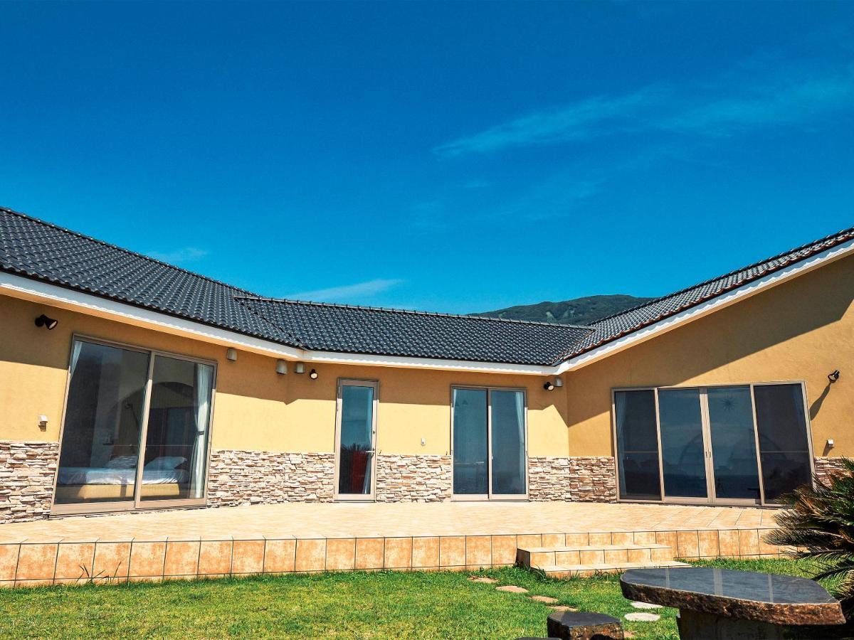Resort Villa Miko Oshima Esterno foto